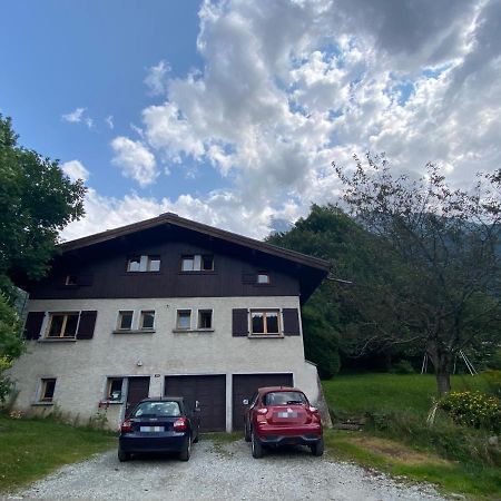 Logement Mansarde Dans Maison Avec Jardin En Bord De Piste, Vue Montagne Les Houches Eksteriør billede