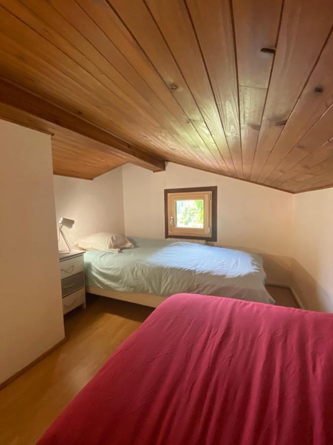 Logement Mansarde Dans Maison Avec Jardin En Bord De Piste, Vue Montagne Les Houches Eksteriør billede