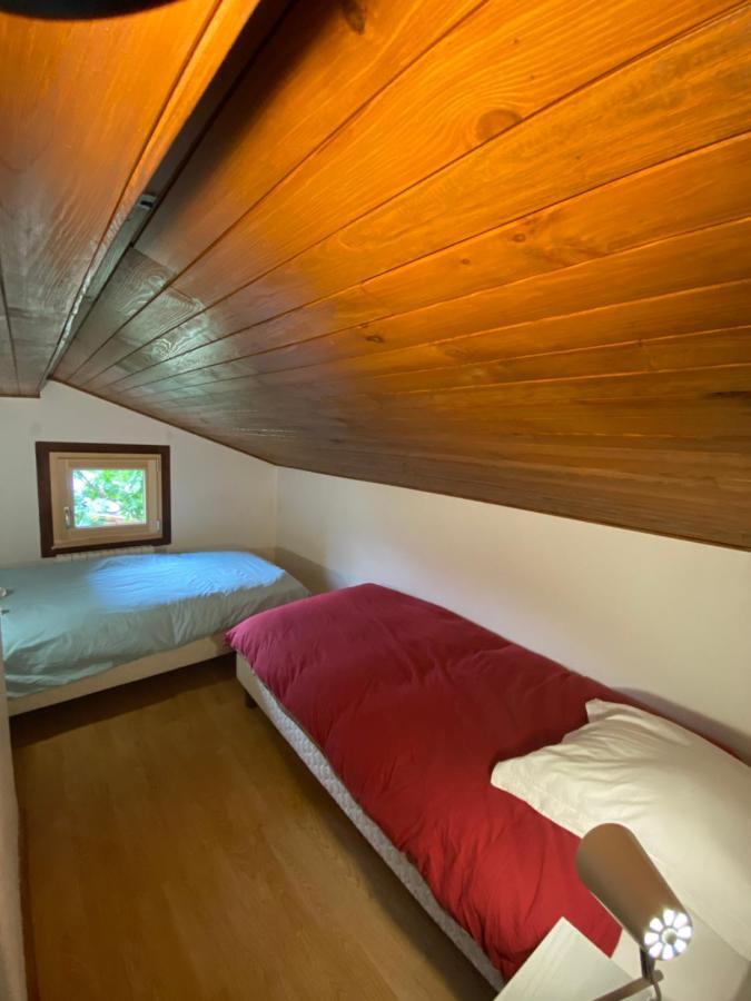 Logement Mansarde Dans Maison Avec Jardin En Bord De Piste, Vue Montagne Les Houches Eksteriør billede