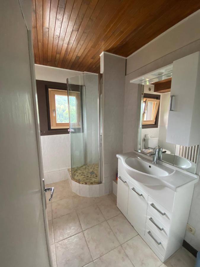 Logement Mansarde Dans Maison Avec Jardin En Bord De Piste, Vue Montagne Les Houches Eksteriør billede