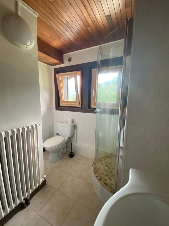 Logement Mansarde Dans Maison Avec Jardin En Bord De Piste, Vue Montagne Les Houches Eksteriør billede